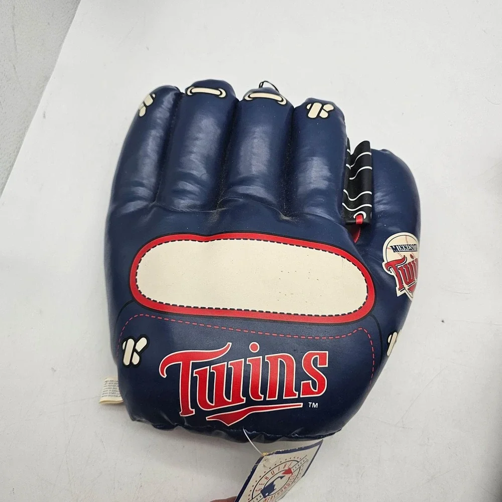 Vtg Minnesota Twins Plush Hands One Size Blue MLB Baseball Suction Good Stuff
